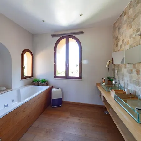 Private Pool And Jacuzzi By Galantevasques Portimao