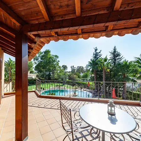 Вілла Private Pool And Jacuzzi By Galantevasques *